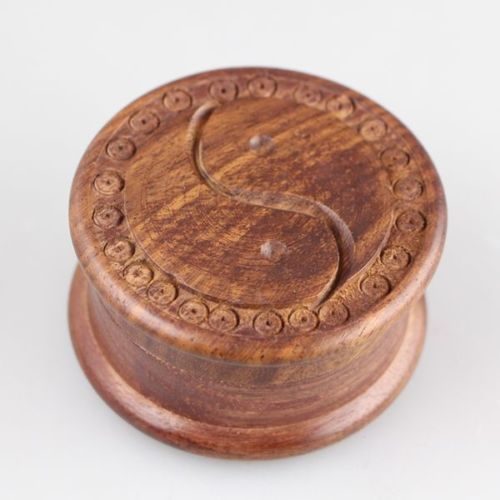 Yin yang wood herb grinder